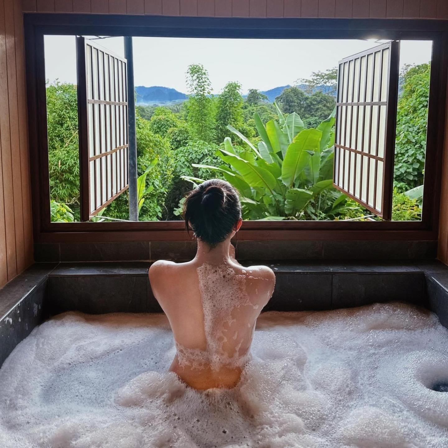 Tanoshi Glamping In Khao Sok Hotel Khao Sok National Park Eksteriør billede